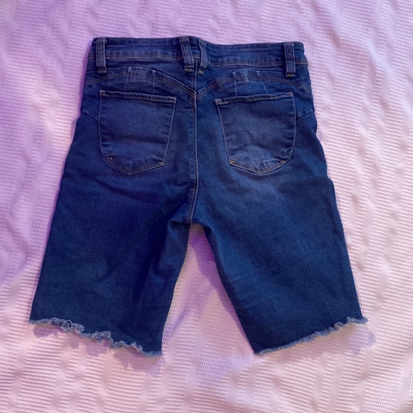 Jean Shorts - Picture 4 of 4